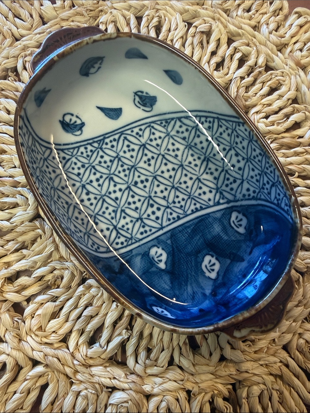 Blue and White Patterned Ceramic Serving Bowl - Elegant Table Accent 0161